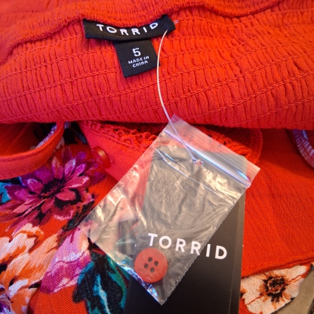 Torrid Red Floral Lace Tank Top Button Front Sleeveless Plus Size 5X Cami - Picture 6 of 6